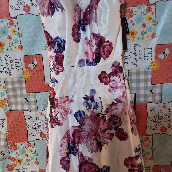 NWT CITY STUDIO SPAGHETTI STRAP DRESS - Picture 3 of 16